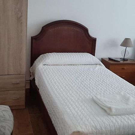 Alojamiento Casa León Santoña Exterior foto